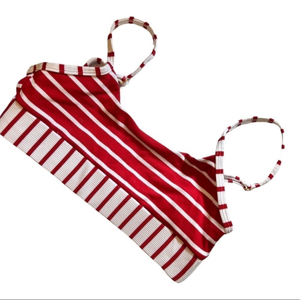 Beach Bunny Fine Lines Bikini Top‎